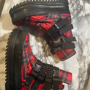 RARE Blackmilk x solestruck LANA platform boots